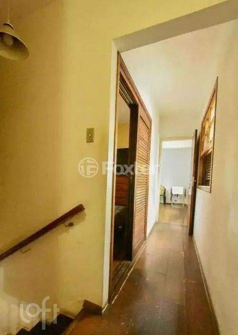 Image 10 - 917326