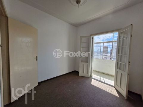 Image 7 - 917329