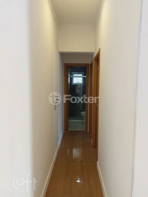 Image 17 - 917343