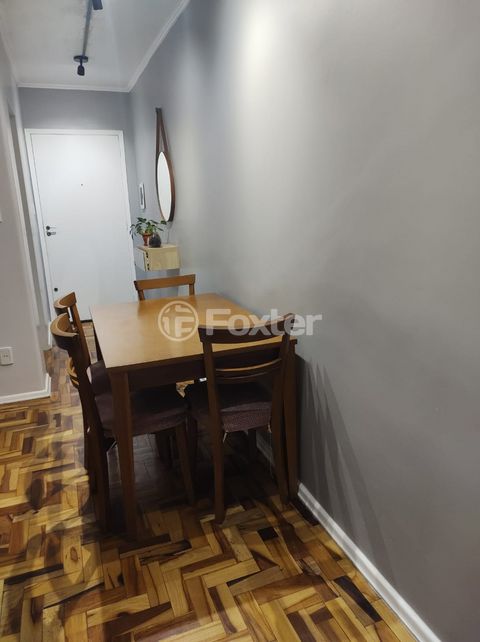 Image 4 - 917348