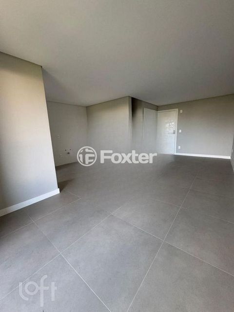 Image 5 - 917354