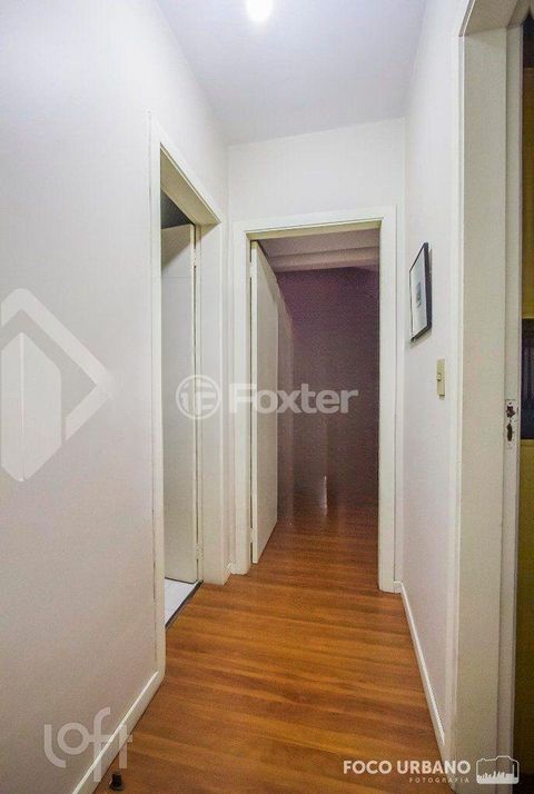 Image 7 - 917358