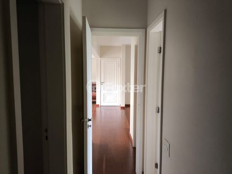 Image 3 - 917374