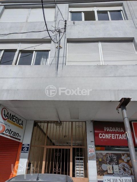 Image 5 - 917378
