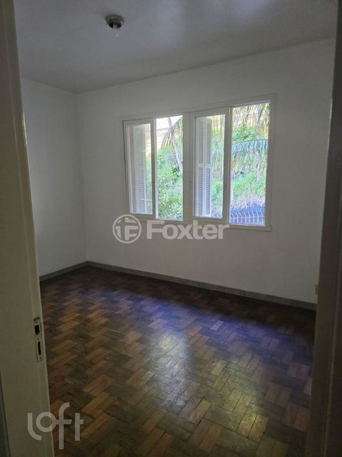 Image 3 - 917385