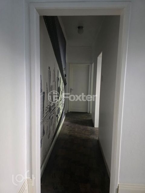 Image 10 - 917385