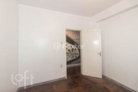 Image 11 - 917385