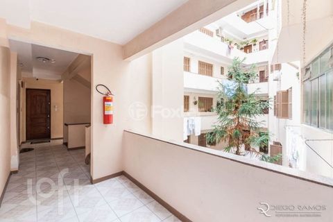 Image 5 - 917385
