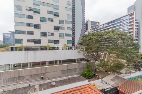 Image 7 - 917387