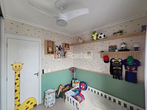 Image 7 - 917389