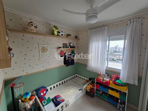 Image 15 - 917389