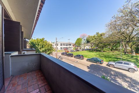Image 19 - 917403