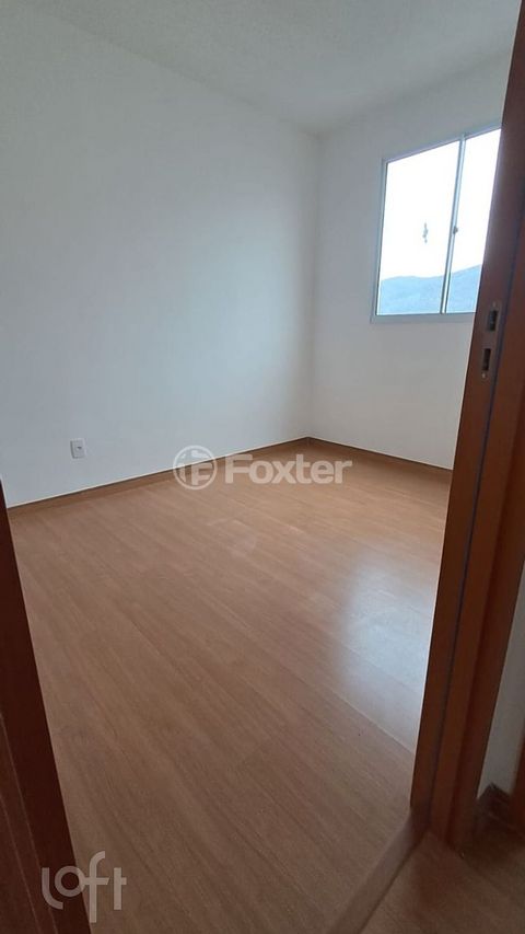 Image 7 - 917412