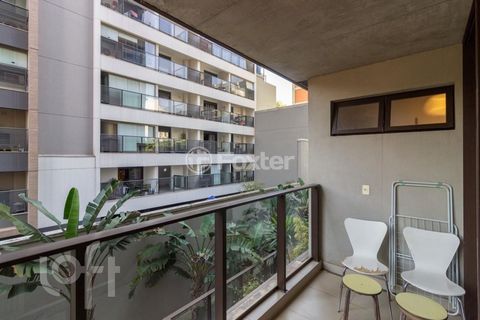 Image 15 - 917419