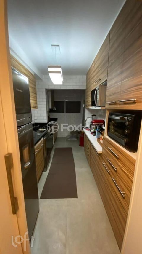 Image 8 - 917432