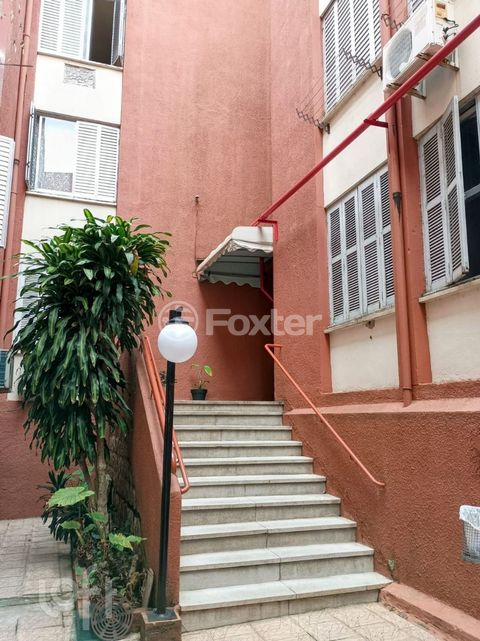 Image 7 - 917472