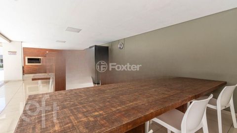 Image 13 - 917500