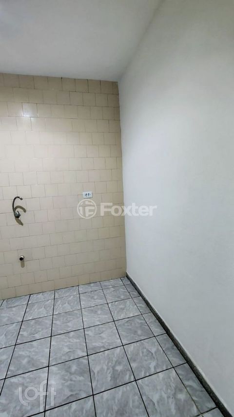 Image 4 - 917513