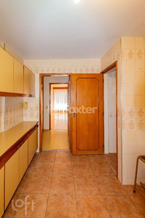 Image 4 - 917514