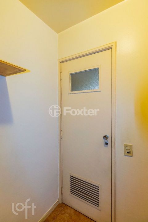 Image 7 - 917514