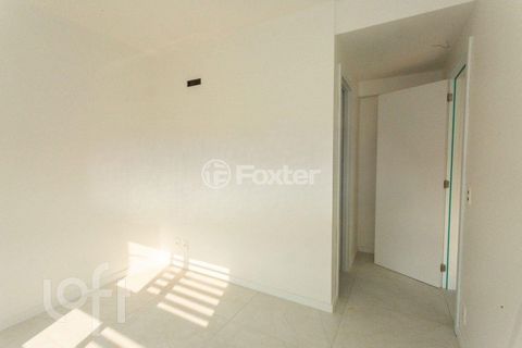 Image 4 - 917524