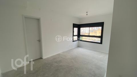 Image 10 - 917564