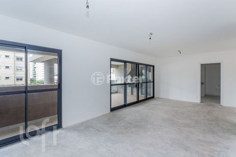 Image 3 - 917564