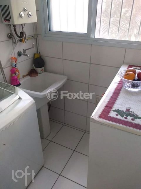 Image 5 - 917565