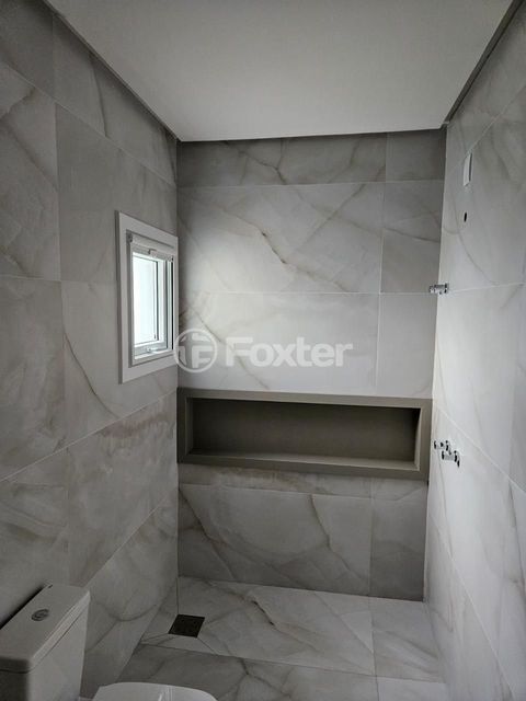 Image 4 - 917568