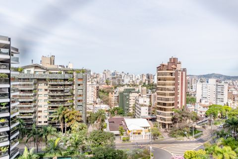 Image 13 - 917573