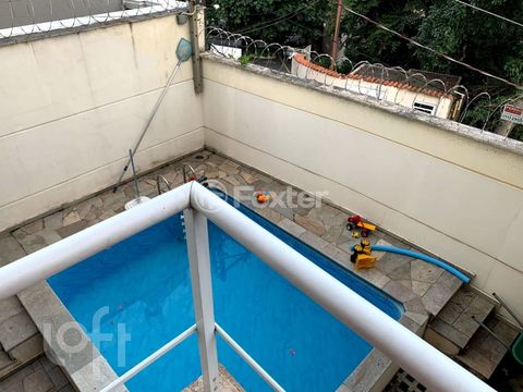 Image 11 - 917578