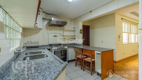 Image 8 - 917587