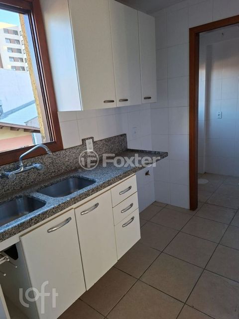 Image 3 - 917613