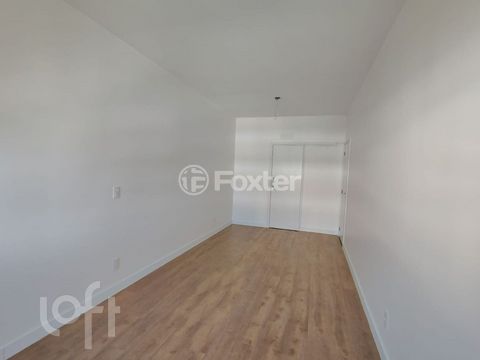 Image 10 - 917614
