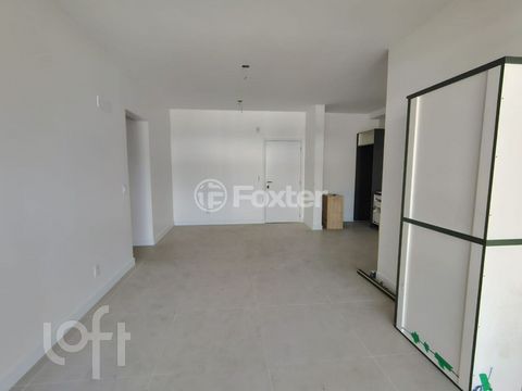 Image 4 - 917614