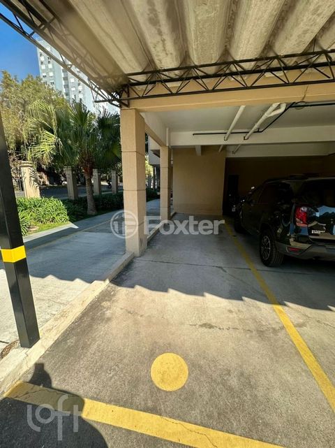 Image 10 - 917615