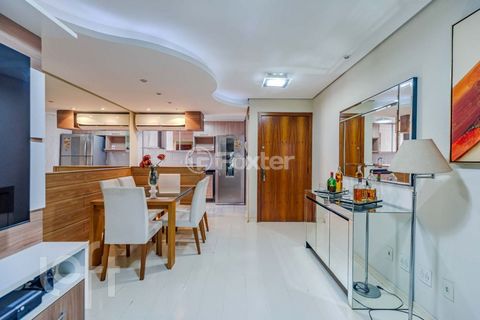 Image 17 - 917615