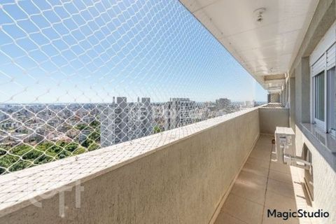 Image 4 - 917674