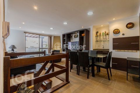 Image 1 - 917688