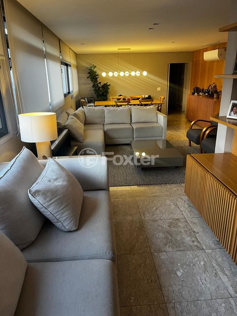Image 4 - 917730