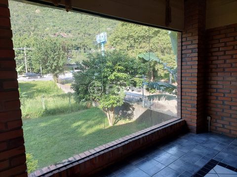 Image 5 - 917731