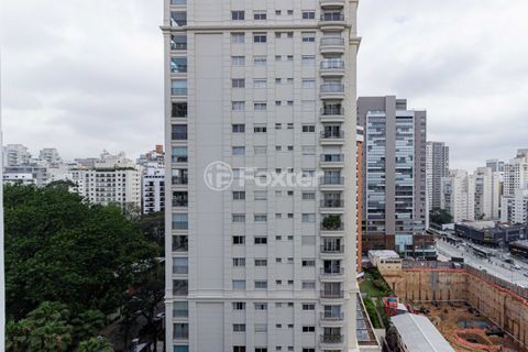 Image 19 - 917746