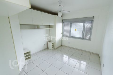 Image 7 - 917759