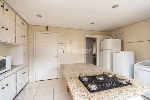 Image 10 - 917801