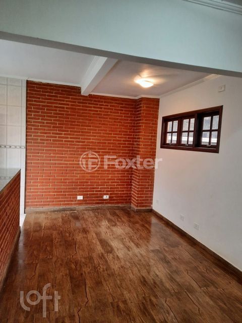 Image 1 - 917804