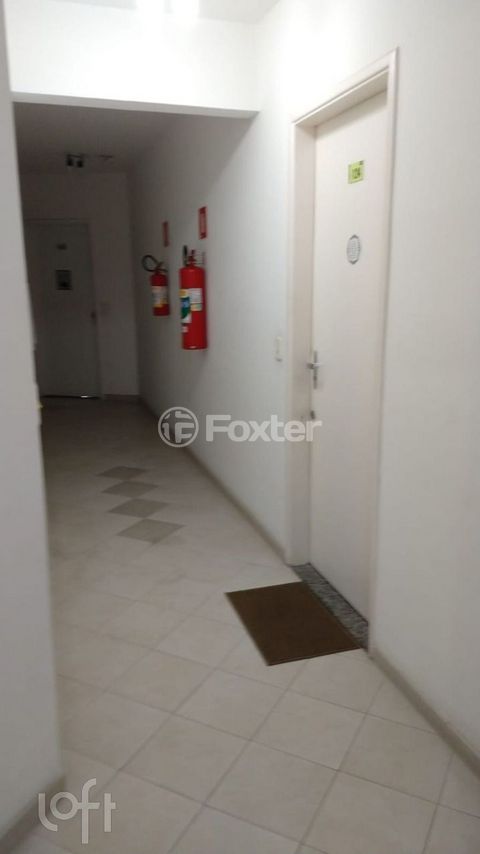 Image 5 - 917807