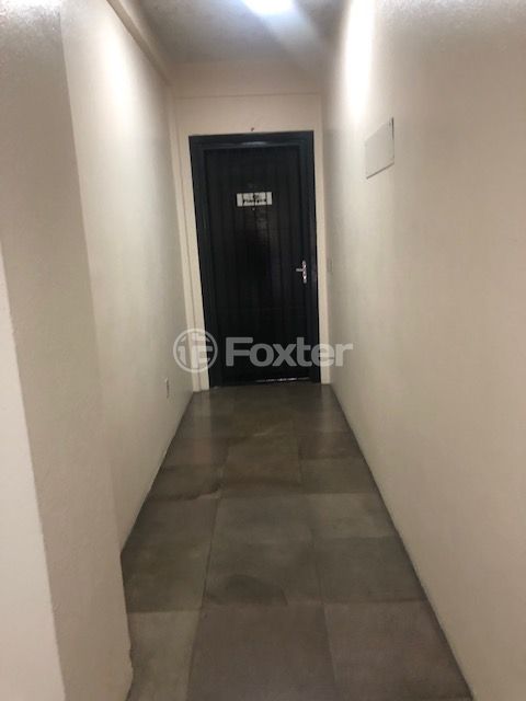 Image 6 - 917809