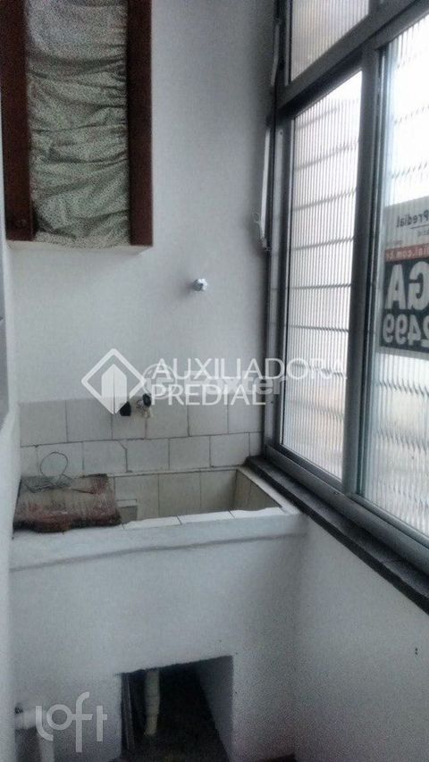 Image 8 - 917810