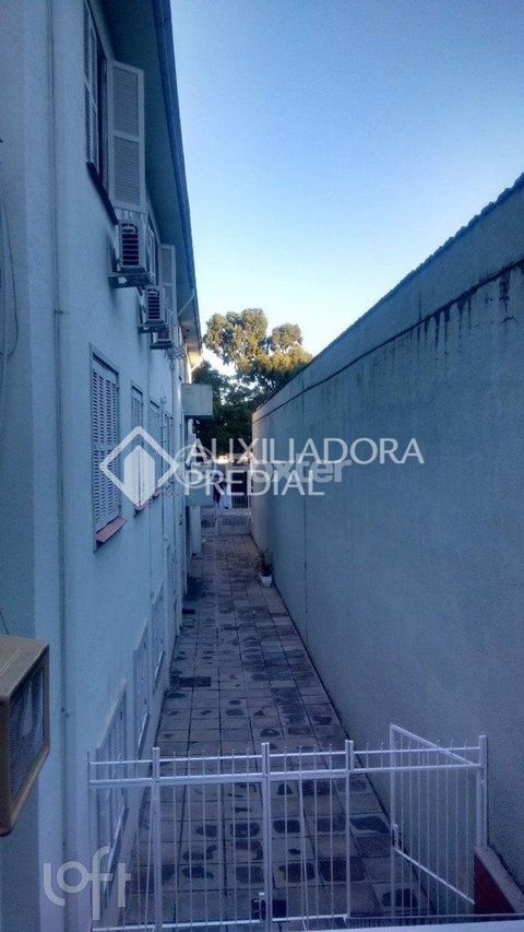 Image 7 - 917811