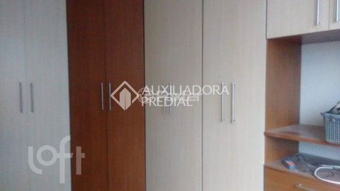 Image 9 - 917811